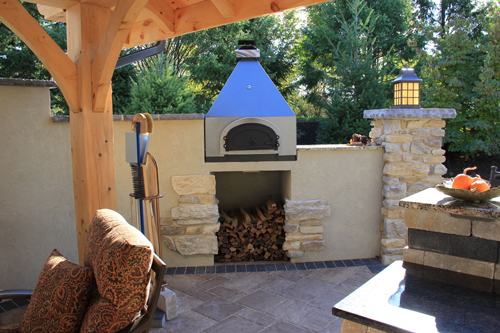 Harrisburg PA Landscaping Company designs and installs Outdoor Kitchens
